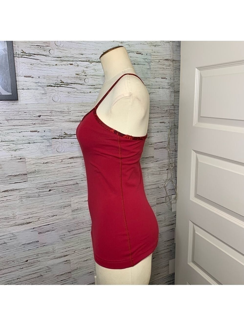 Lululemon Tank Top Lot Of 2 Sz 4 Blue Red Built In Bra Racerback Camisole Sport - Picture 14 of 16